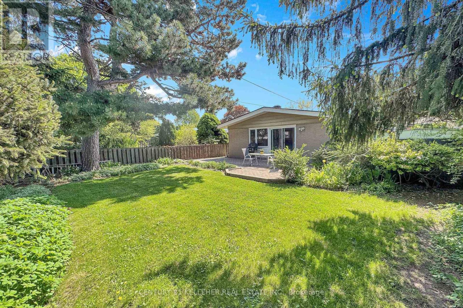 1065 SIERRA BOULEVARD S - 35