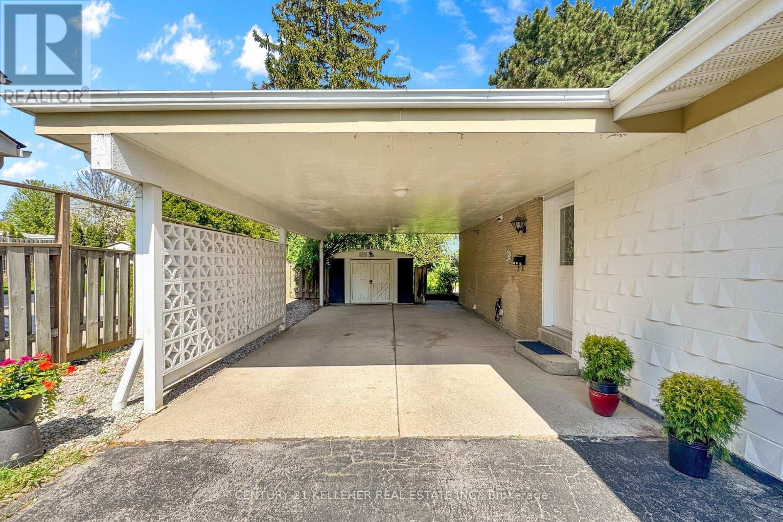 1065 SIERRA BOULEVARD S - 4