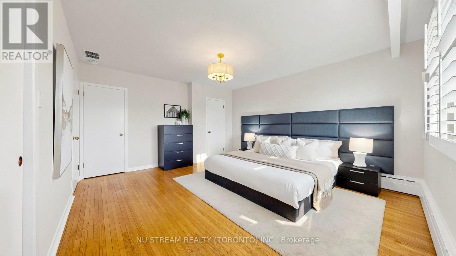 55 SUNVALE DRIVE - 20