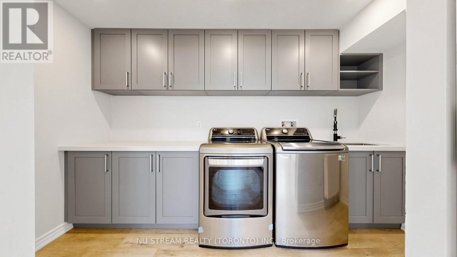 55 SUNVALE DRIVE - 40