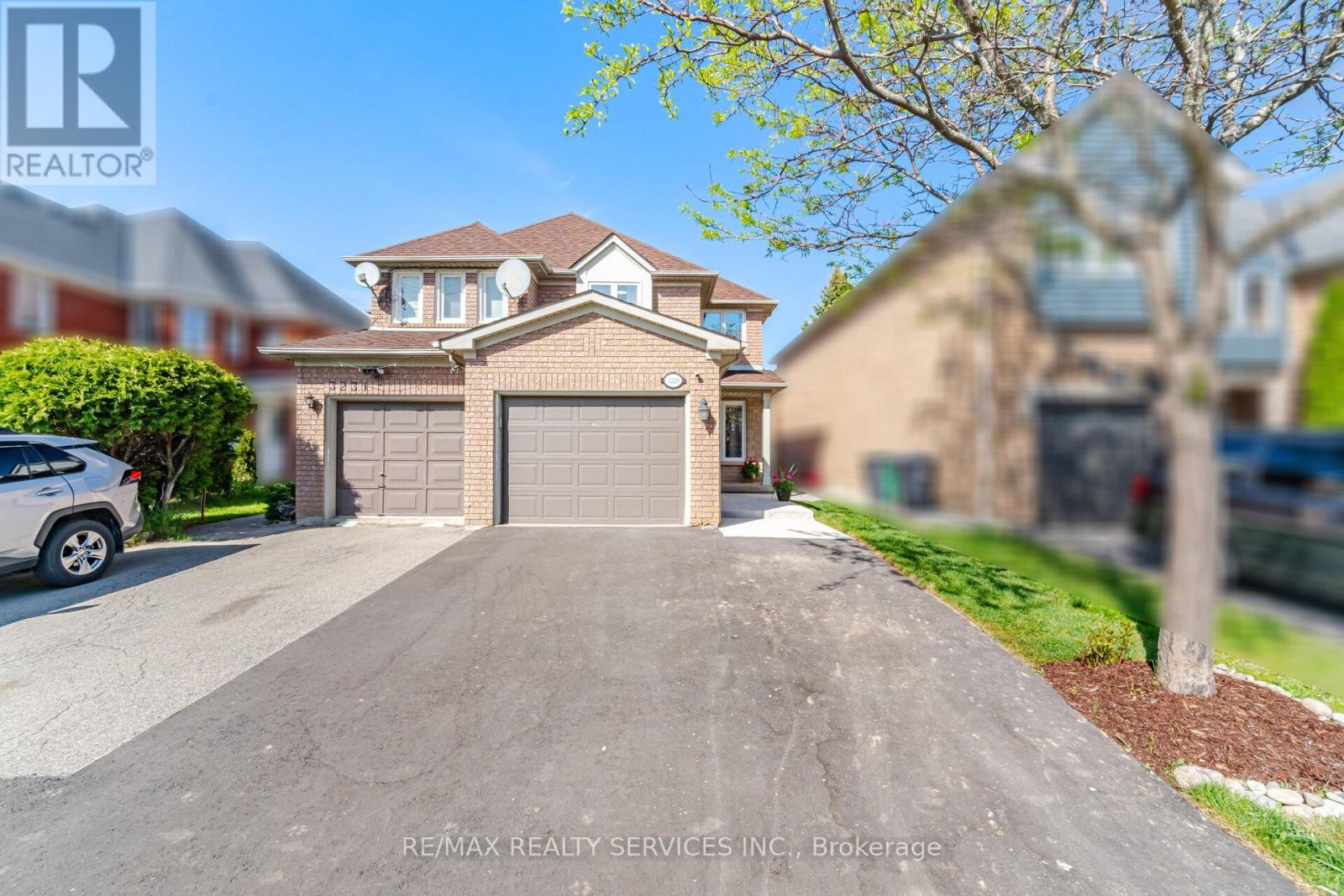 3229 FANLEAF DRIVE - Image 2