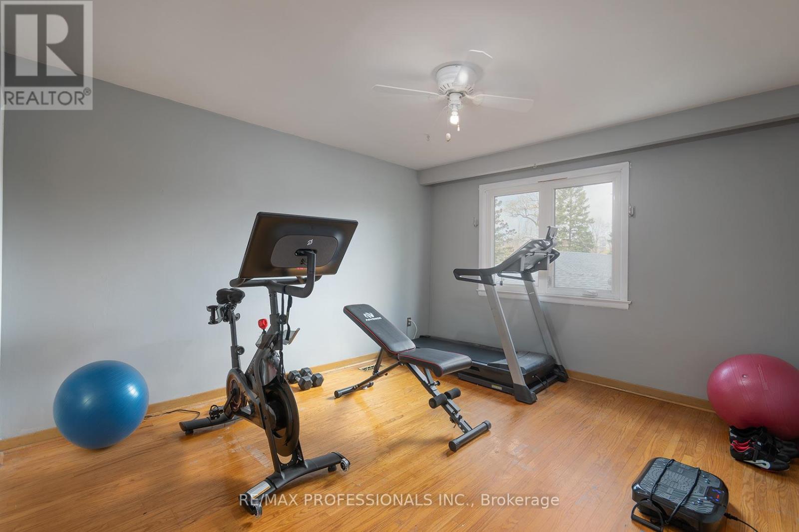 315 MARKLAND DRIVE - 26