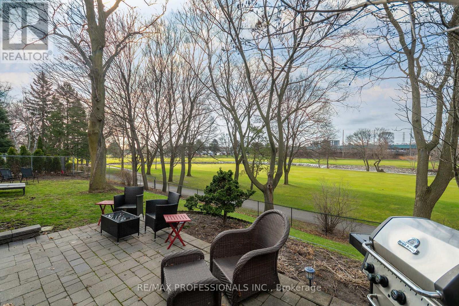 315 MARKLAND DRIVE - 37