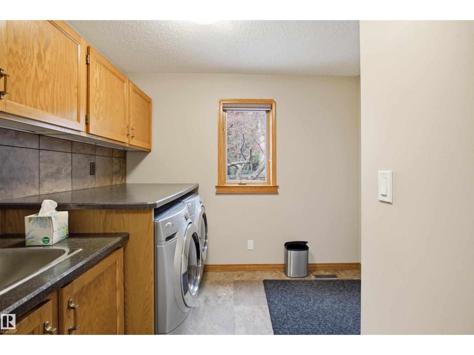 21 NEWPORT DR — photo 19
