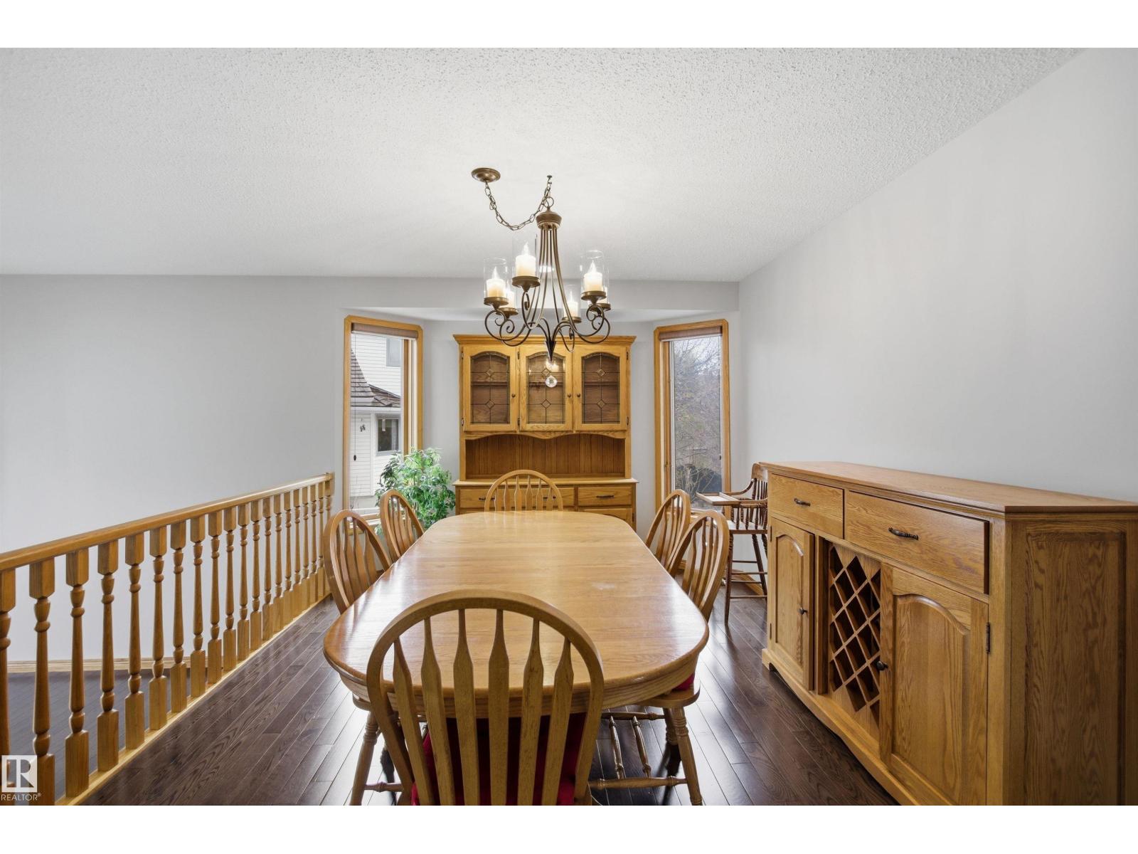 21 NEWPORT DR — photo 9