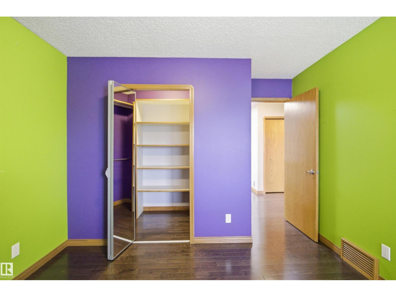21 NEWPORT DR — photo 32