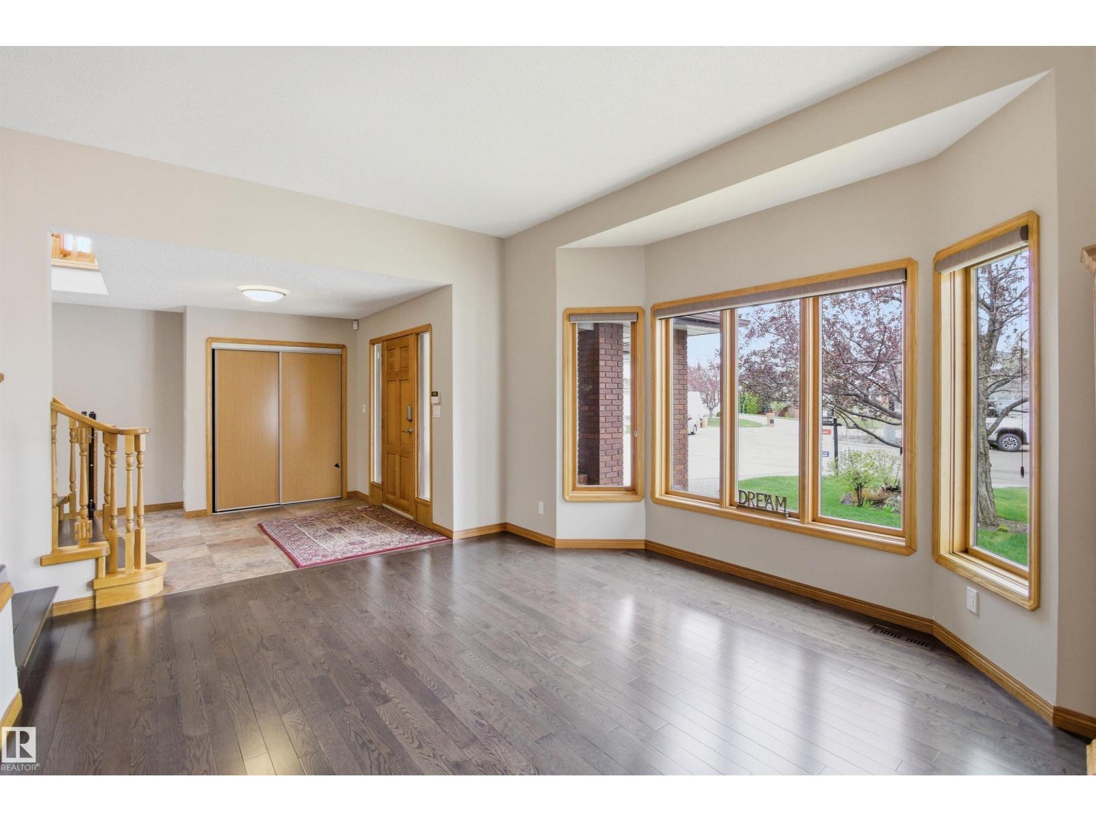 21 NEWPORT DR — photo 6