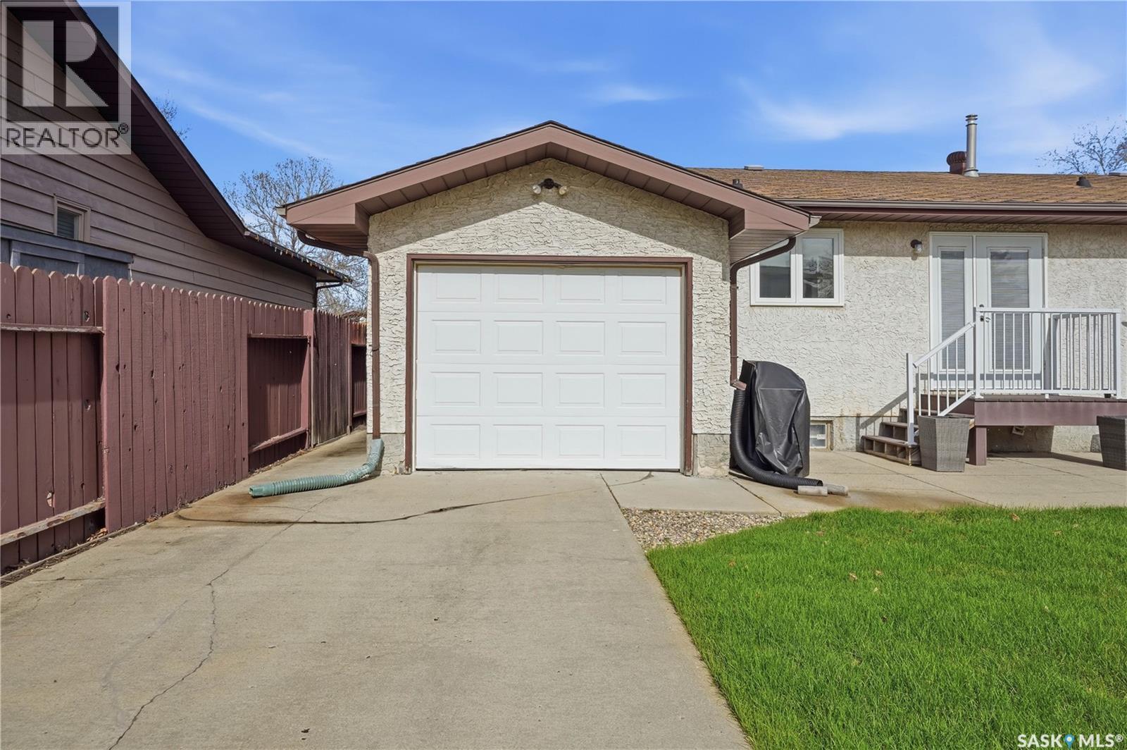 2815 Helmsing STREET - 28