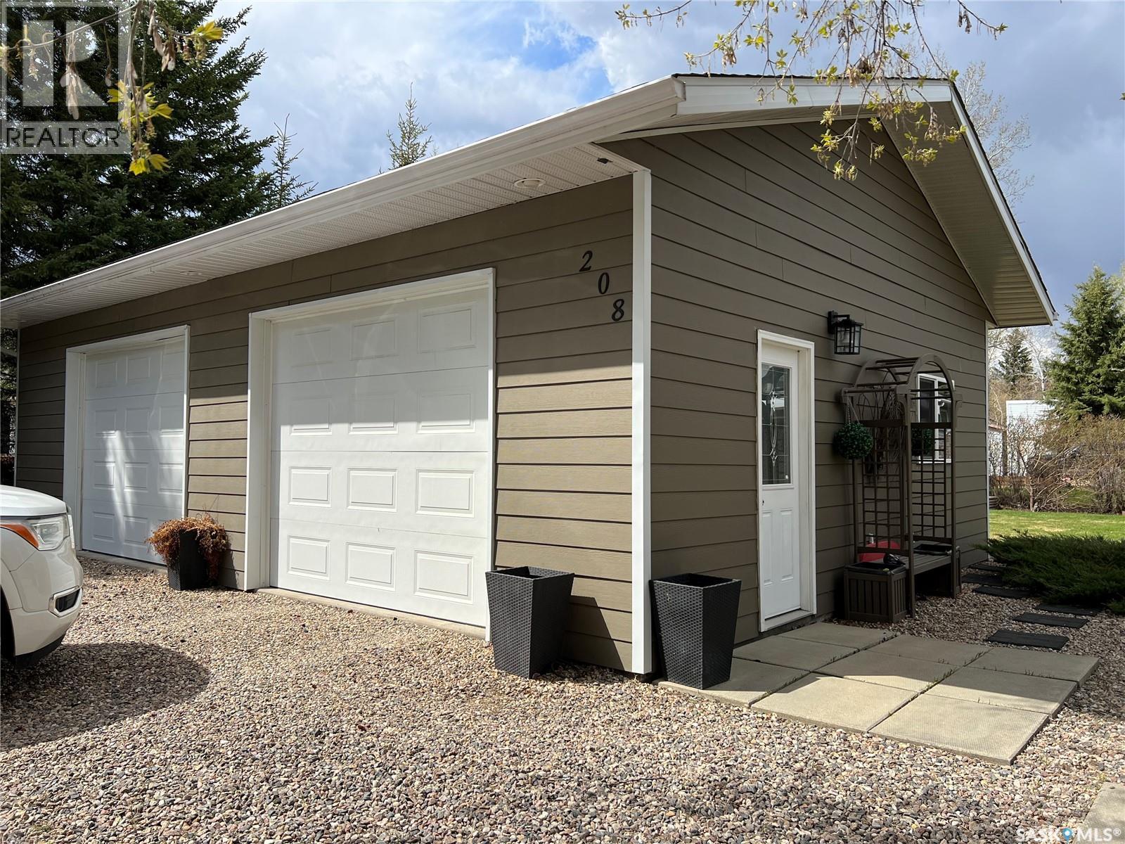 208 2nd AVENUE SE - 24