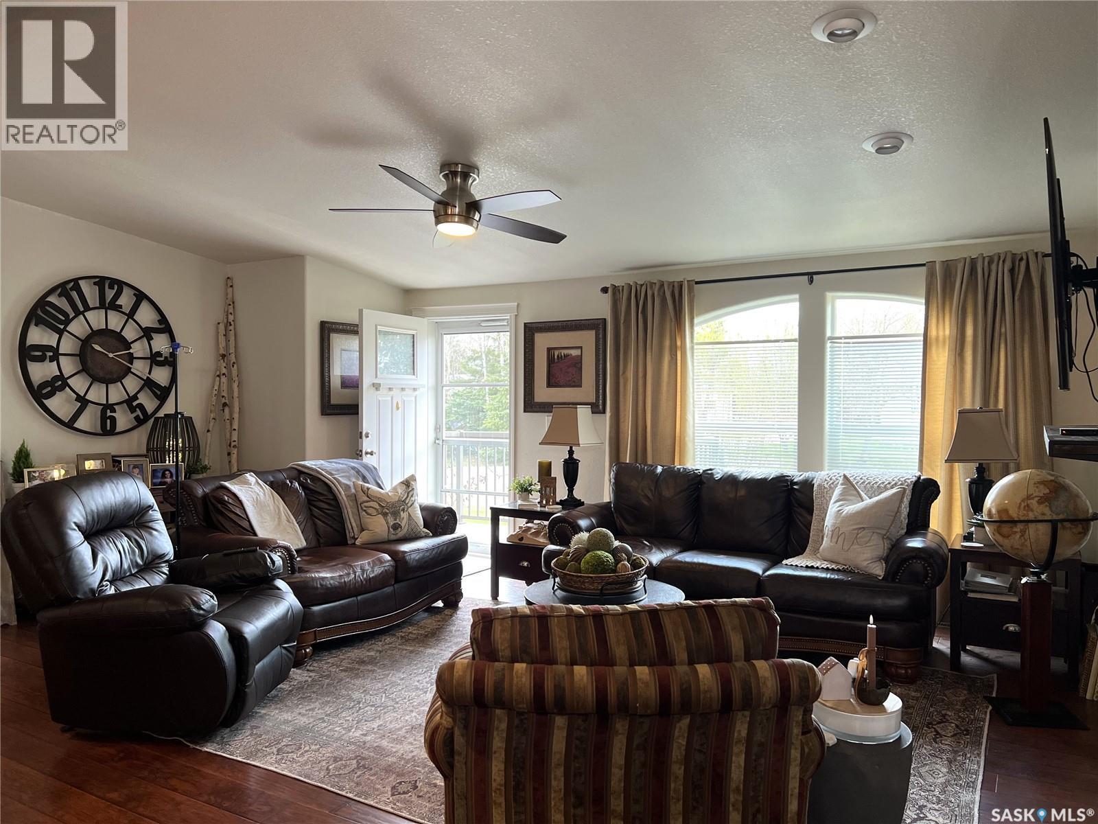 208 2nd AVENUE SE - 5