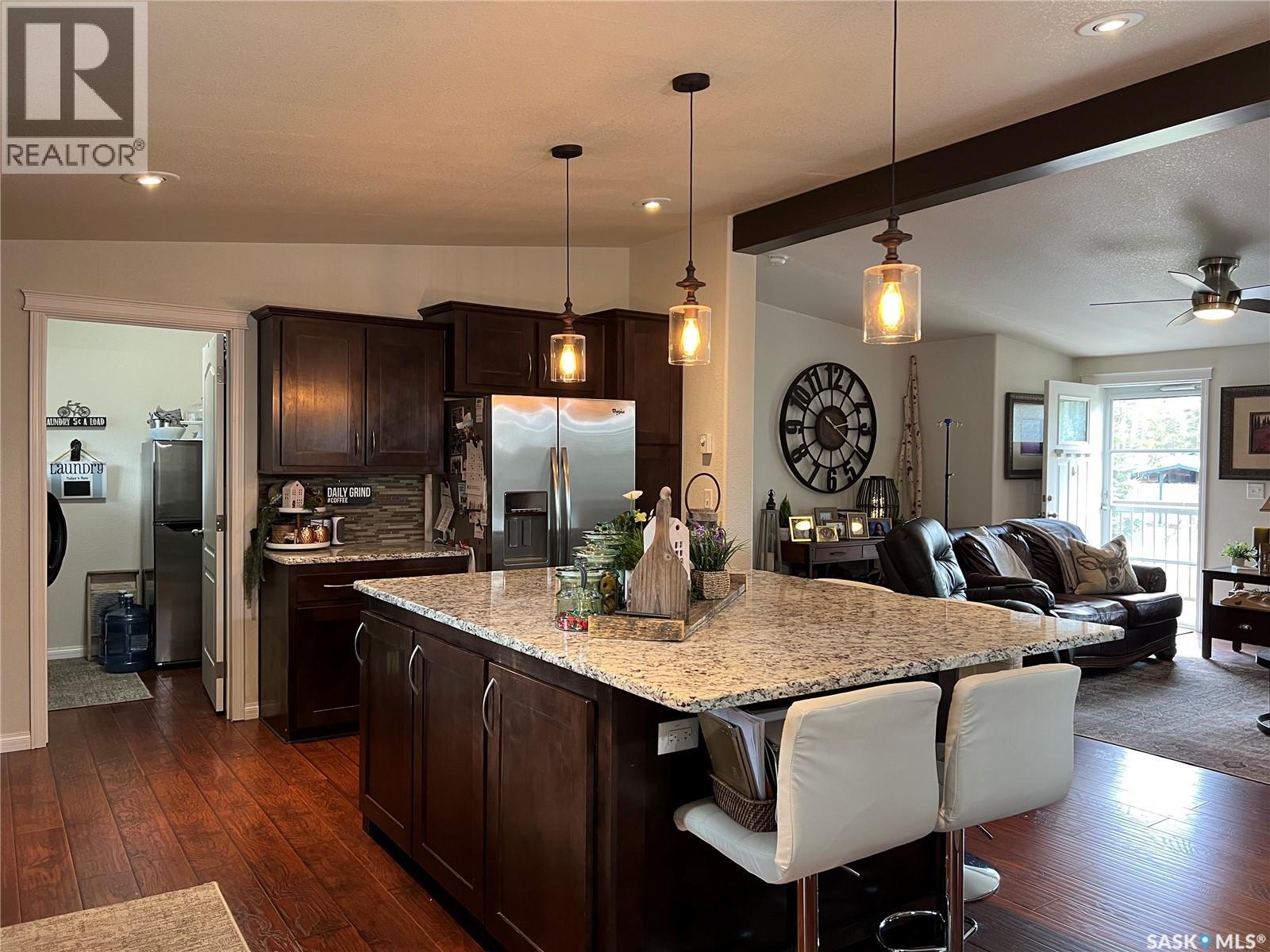 208 2nd AVENUE SE - 8
