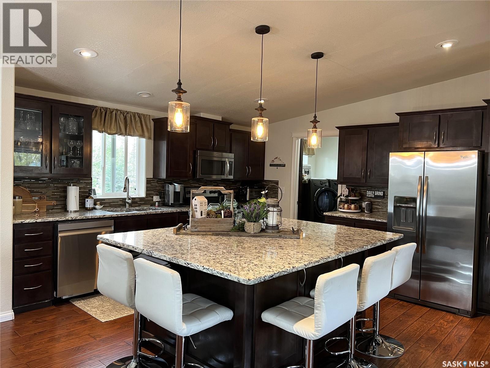 208 2nd AVENUE SE - 9