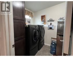 208 2nd Avenue Se, Dorintosh, SK S0M0T0 Photo 29