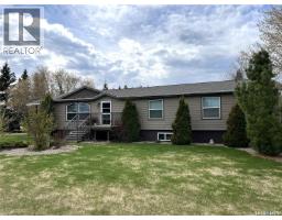 208 2nd Avenue Se, Dorintosh, SK S0M0T0 Photo 19