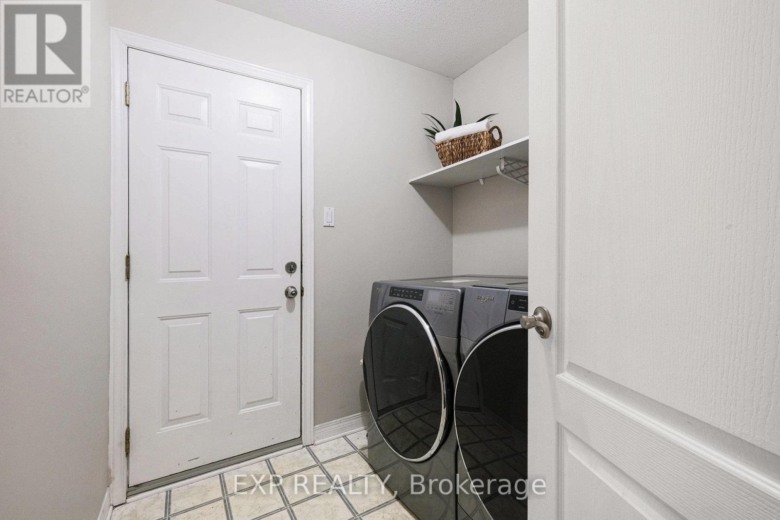 34 AVONMORE CRESCENT - 11