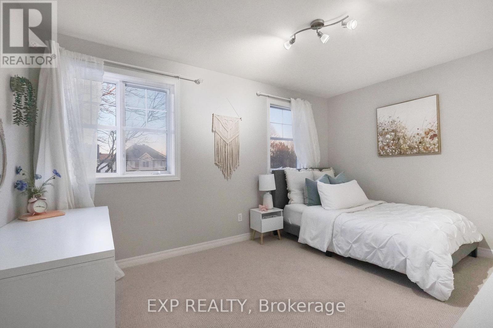 34 AVONMORE CRESCENT - 14