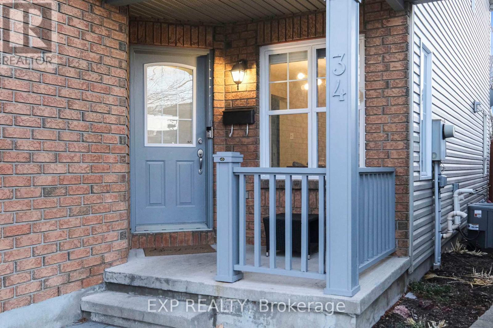 34 AVONMORE CRESCENT - 2