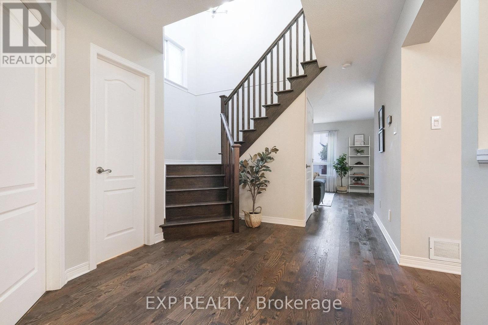 34 AVONMORE CRESCENT - 4