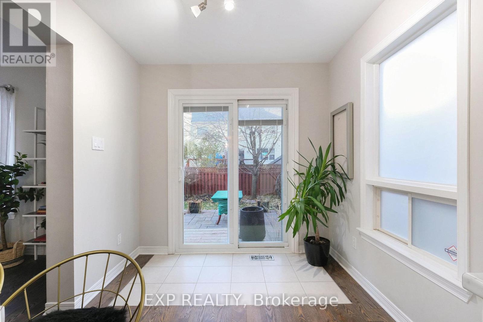 34 AVONMORE CRESCENT - 8