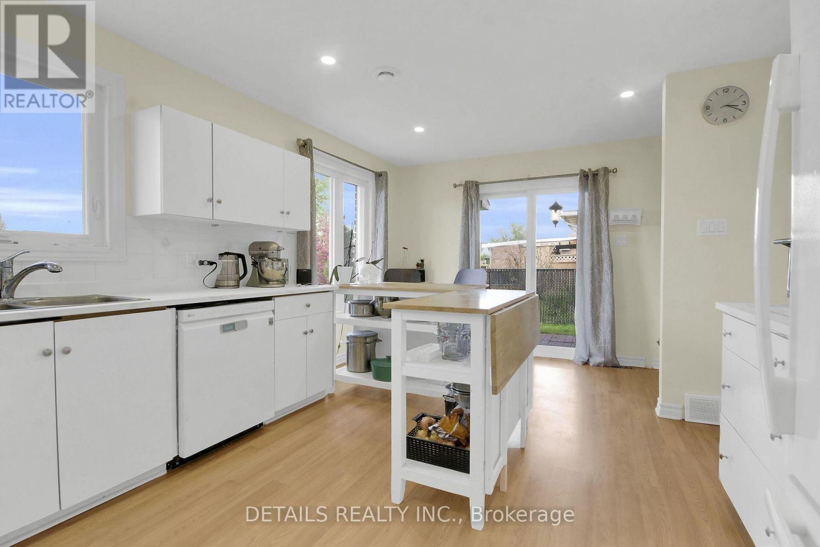 67 LAPOINTE BOULEVARD - 15