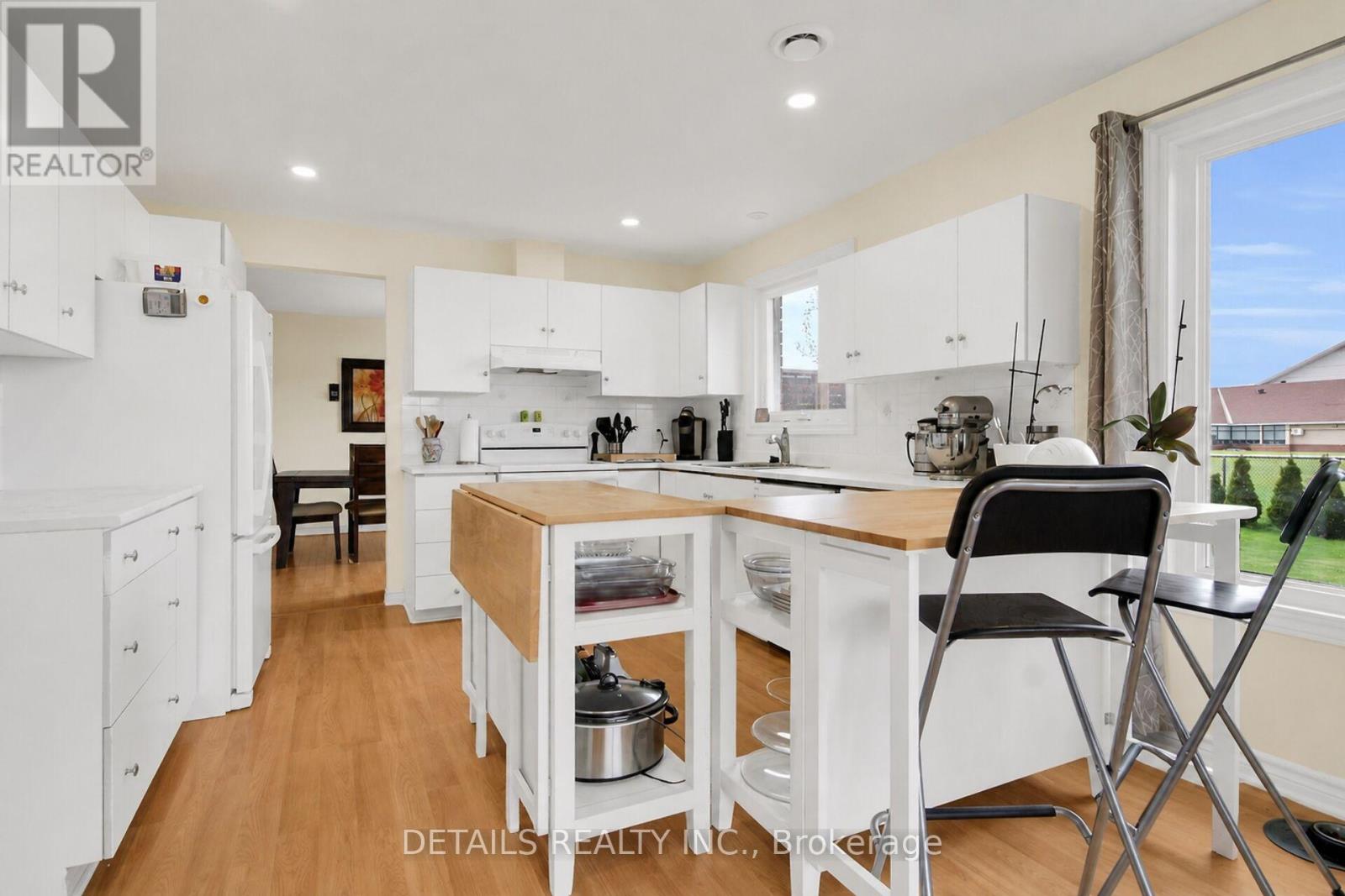 67 LAPOINTE BOULEVARD - 16