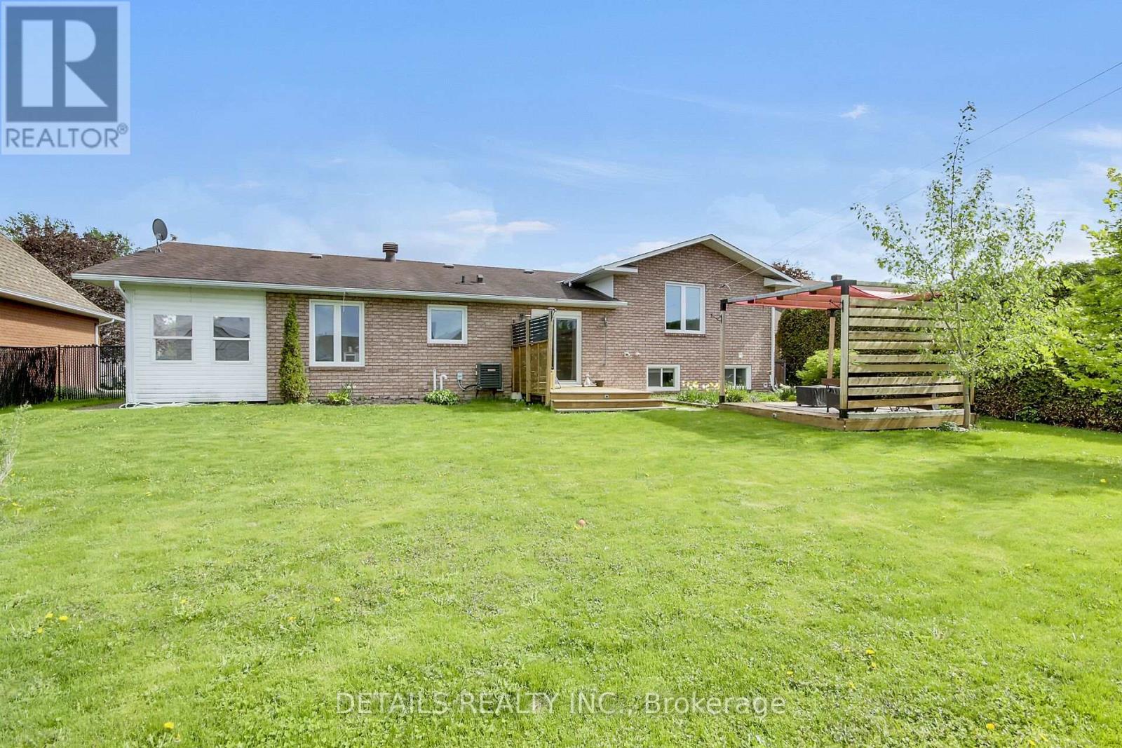 67 LAPOINTE BOULEVARD - 40