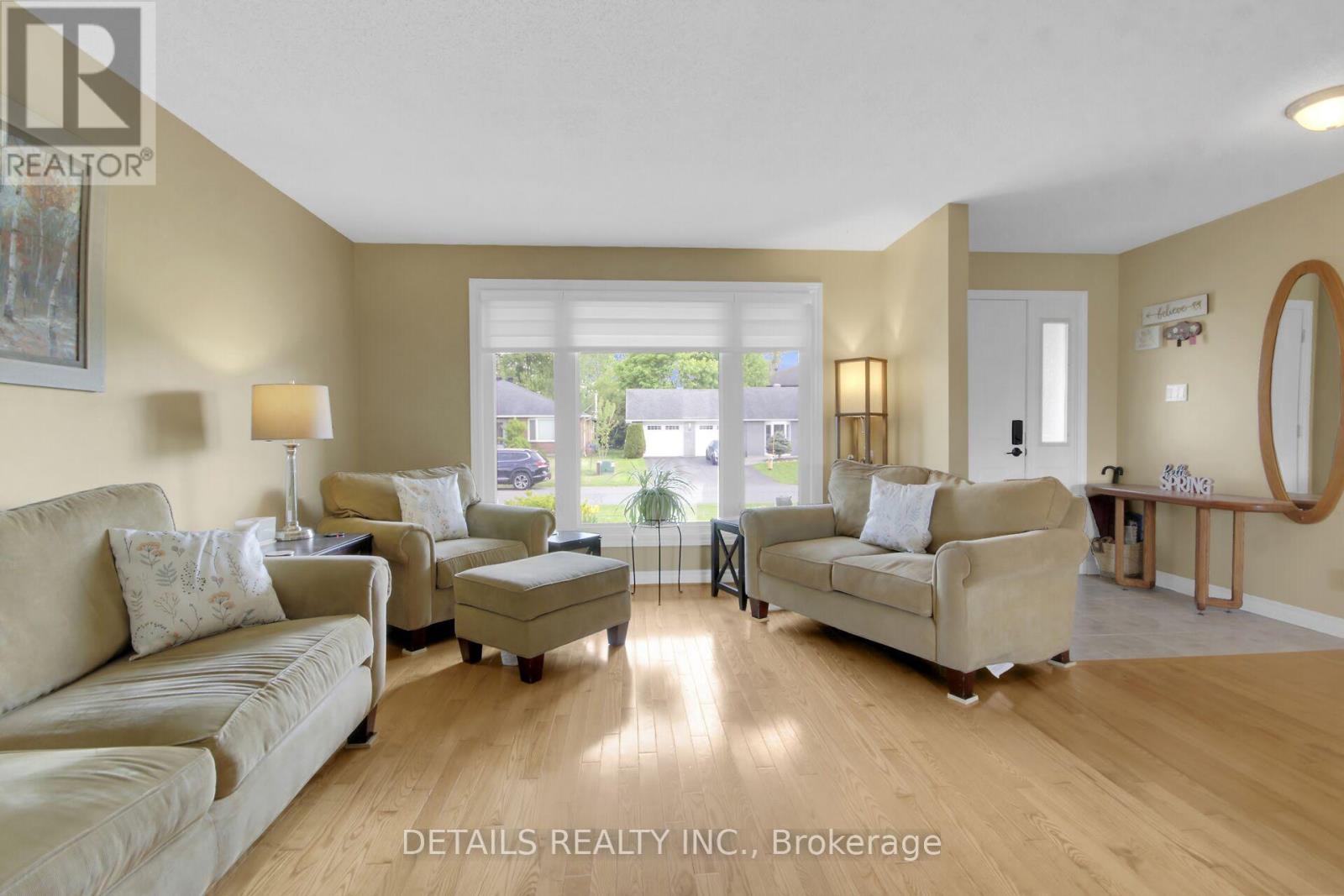 67 LAPOINTE BOULEVARD - 7