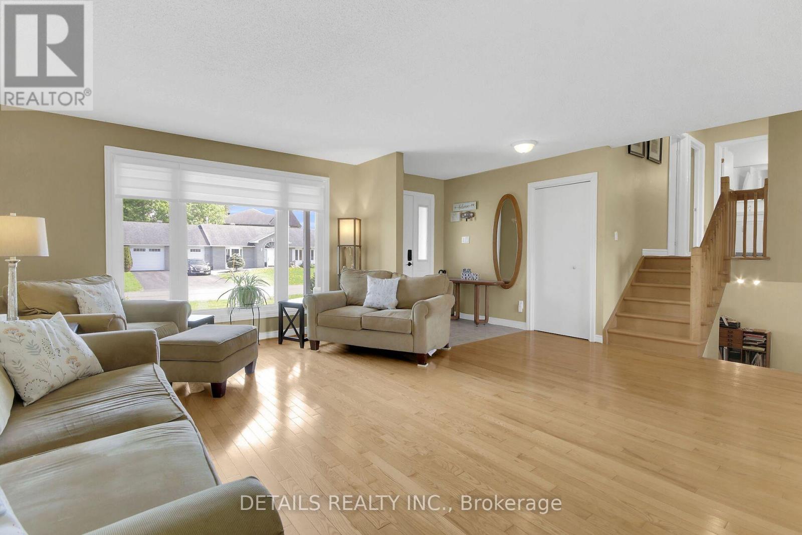 67 LAPOINTE BOULEVARD - 8