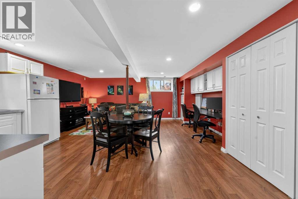 2621 11 Avenue SE - 20