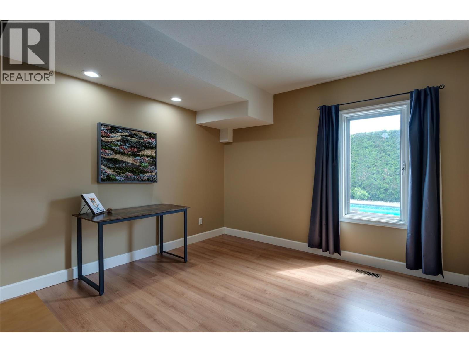  1321 Mountain Avenue, Kelowna