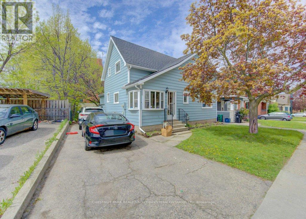 8 MARSHALL STREET - 1