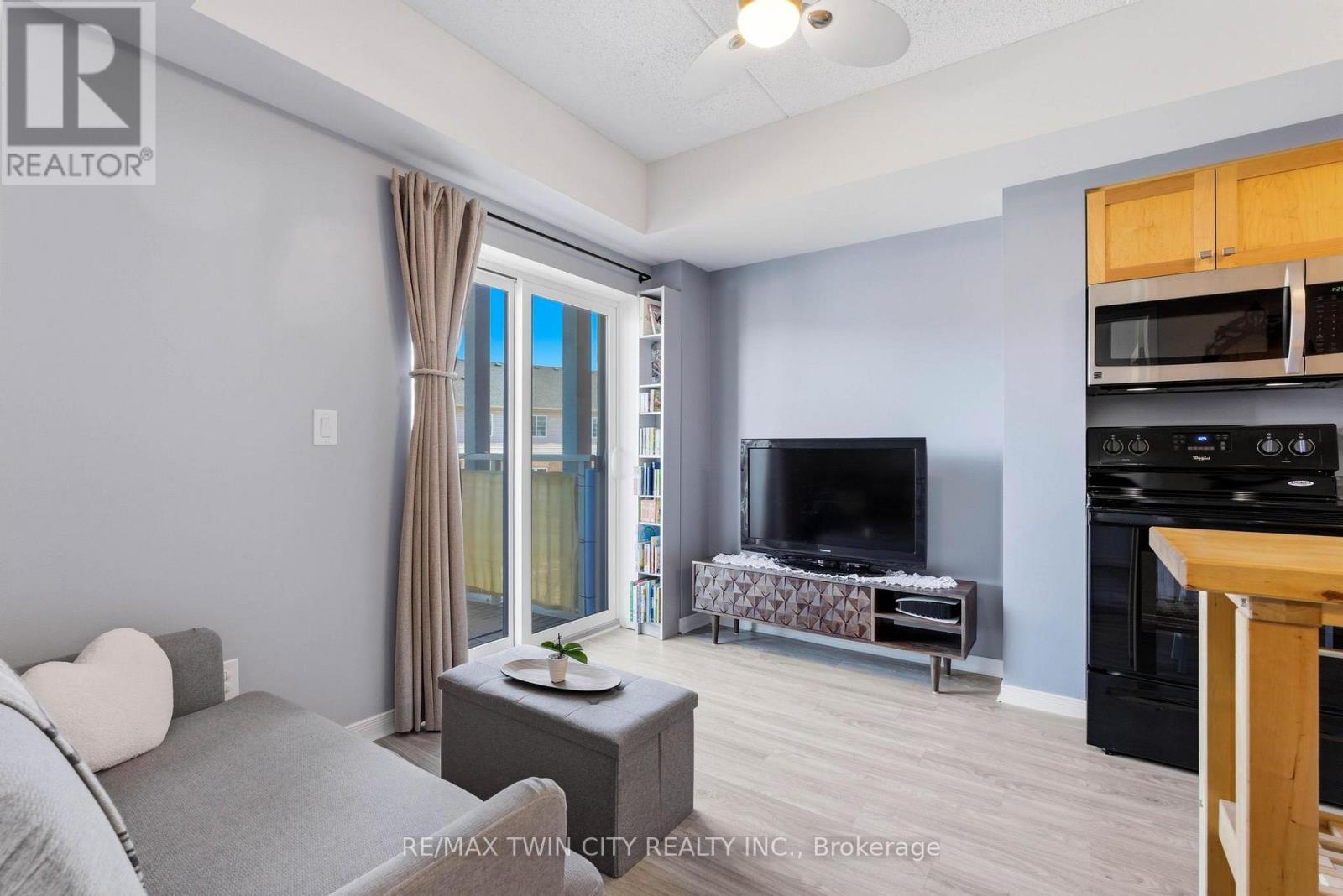#306 155 WATER STREET S - 9