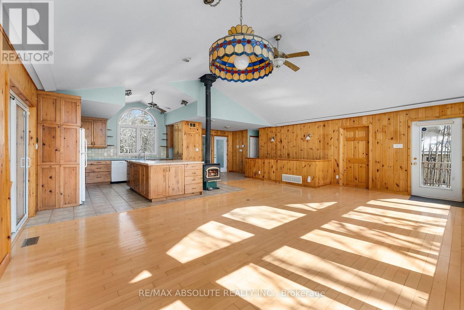 5749 LOGGERS WAY - 13