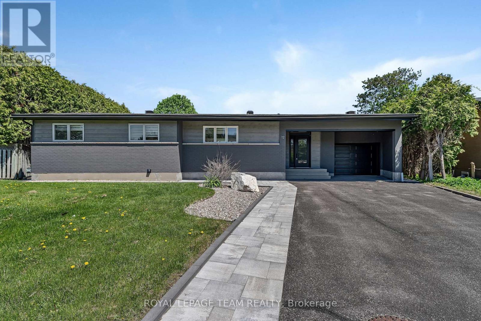 12 LARGO CRESCENT - Image 2