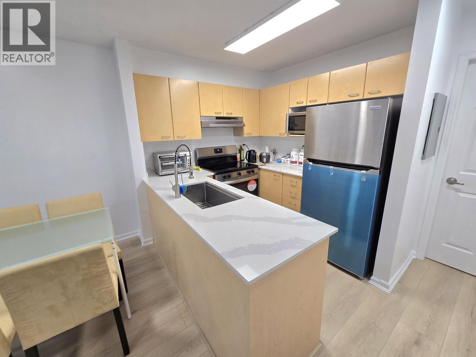 15 6577 SOUTHOAKS CRESCENT, Burnaby