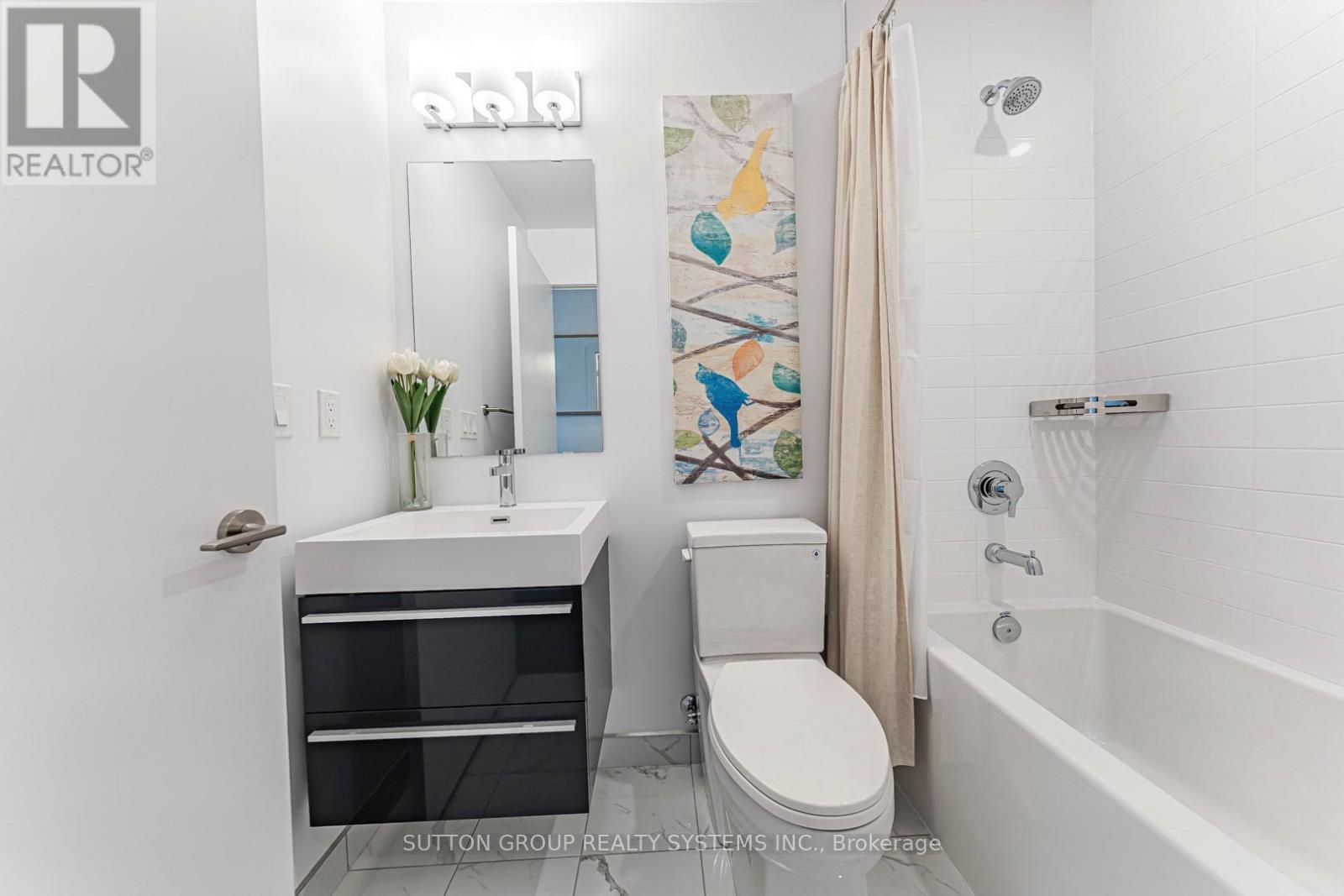 #807 181 BEDFORD ROAD - 20