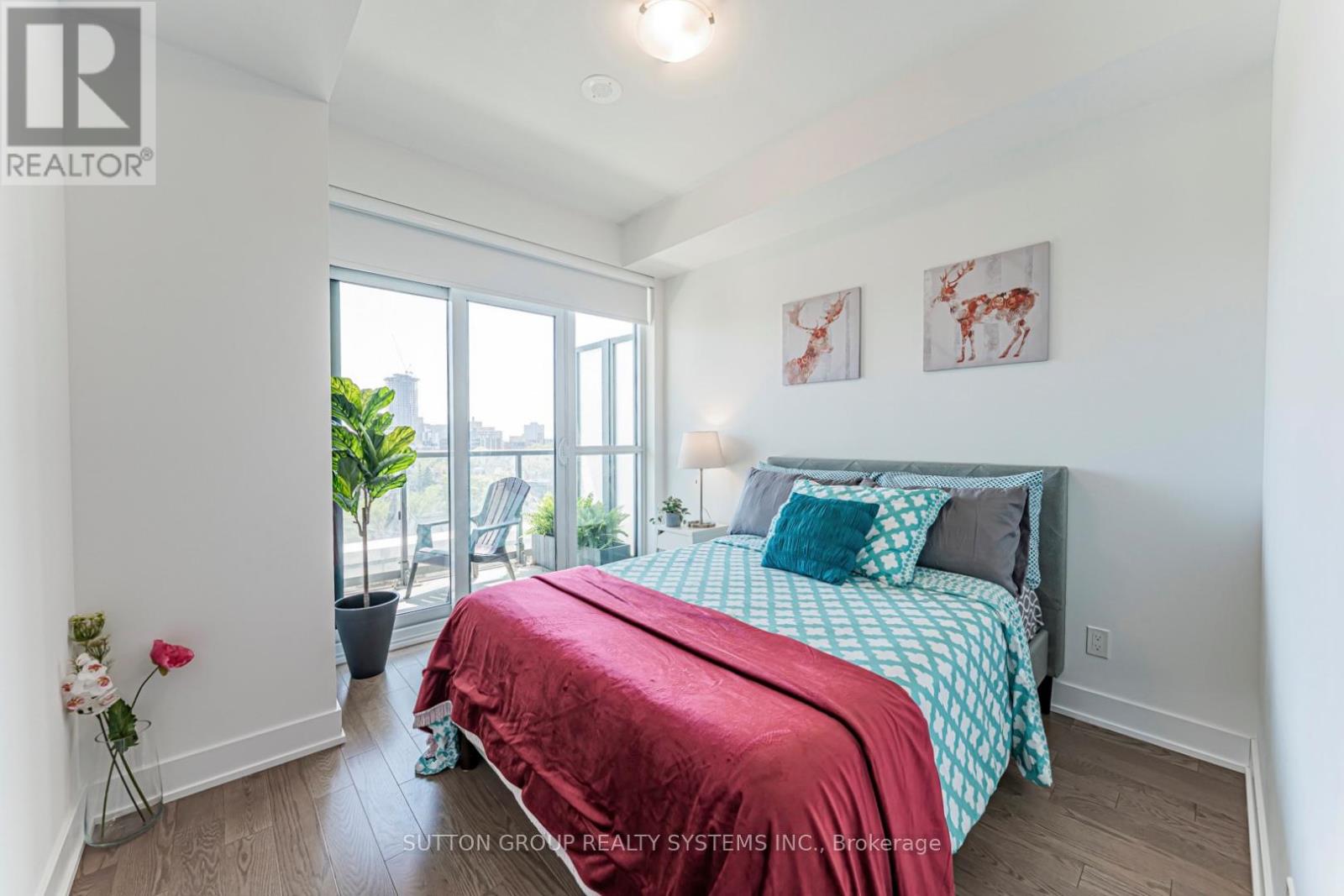 #807 181 BEDFORD ROAD - 42