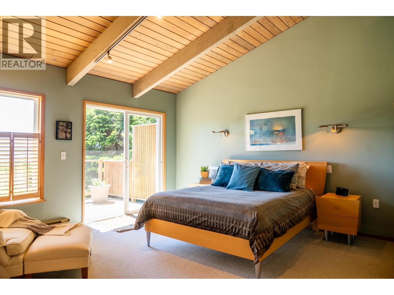 2659 SCHOONER WAY, Pender Island