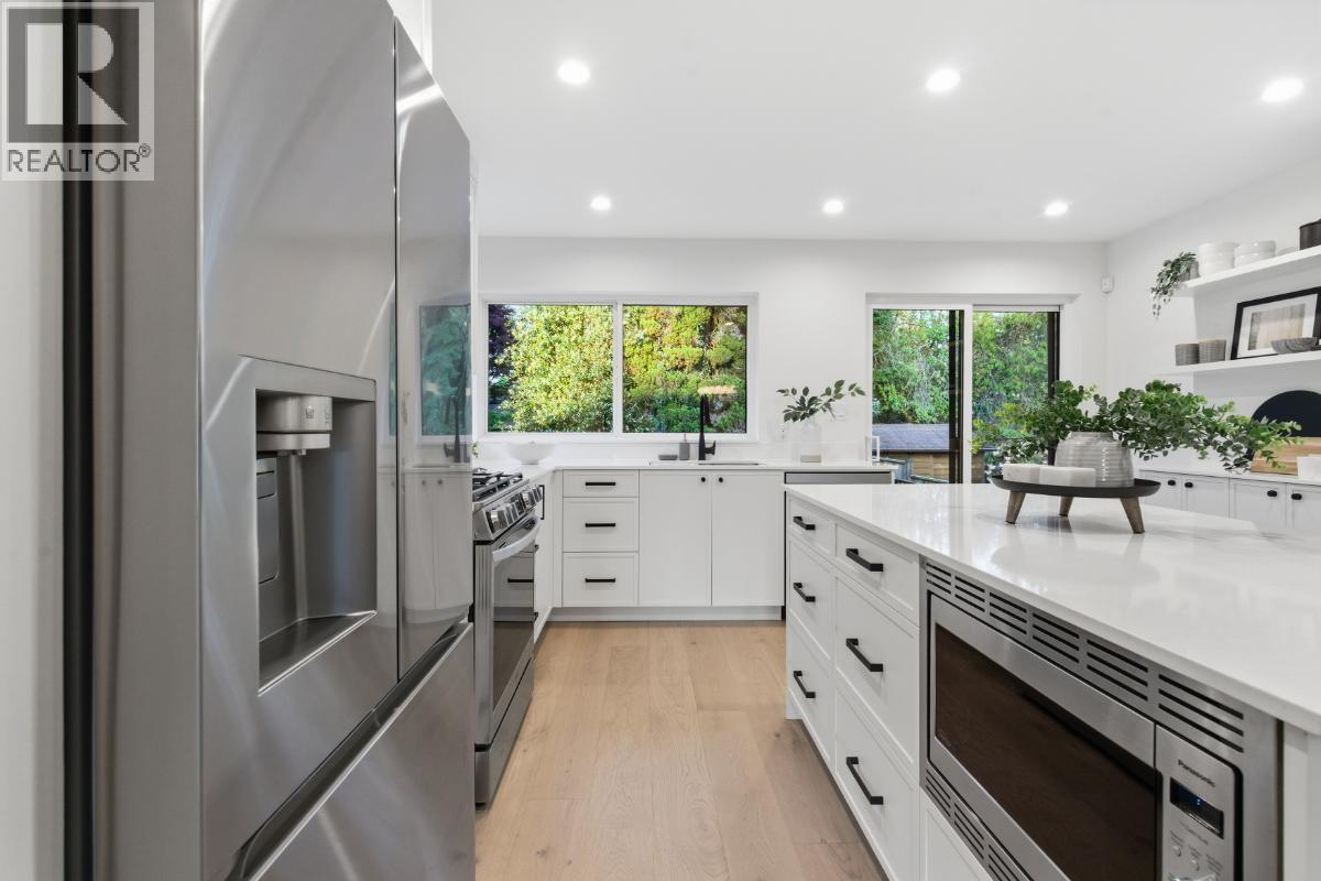 2654 MASEFIELD ROAD, North Vancouver