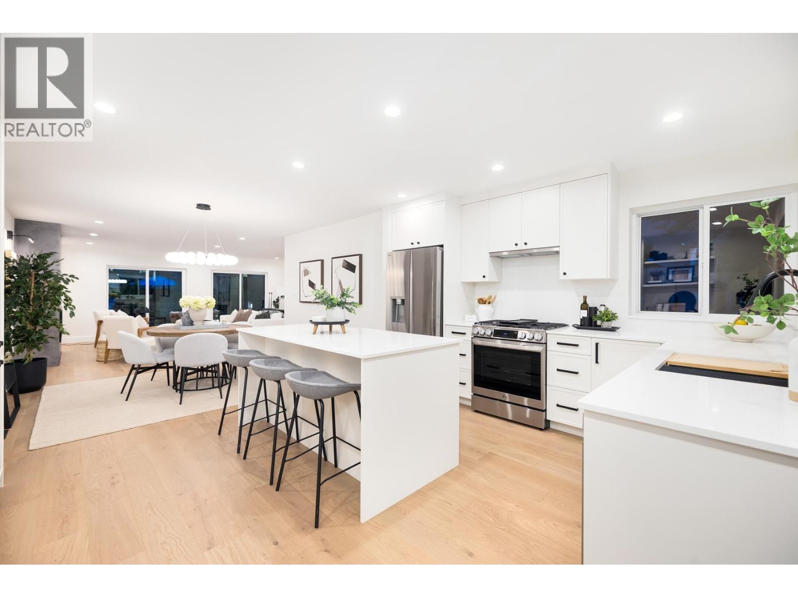 2654 MASEFIELD ROAD, North Vancouver