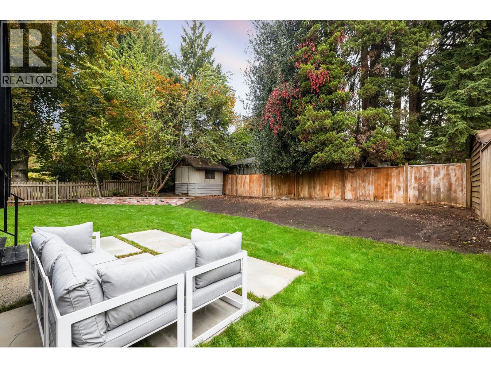 2654 MASEFIELD ROAD, North Vancouver