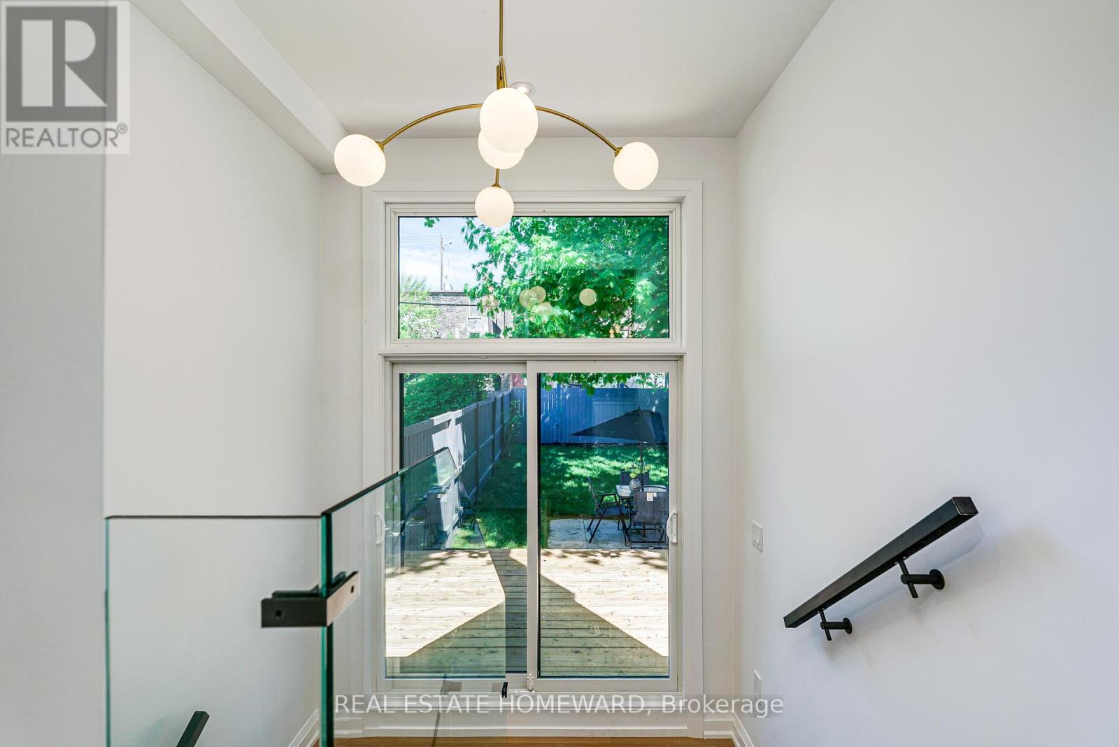 28 RICHARD AVENUE - 28