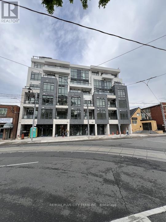 Listing photo of 402 - 800 BROADVIEW AVENUE