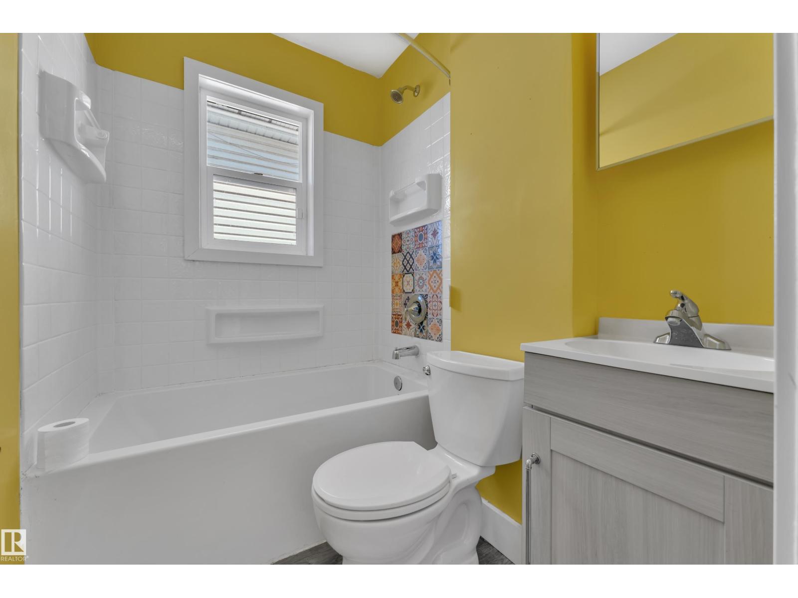 11721 81 ST NW - 9