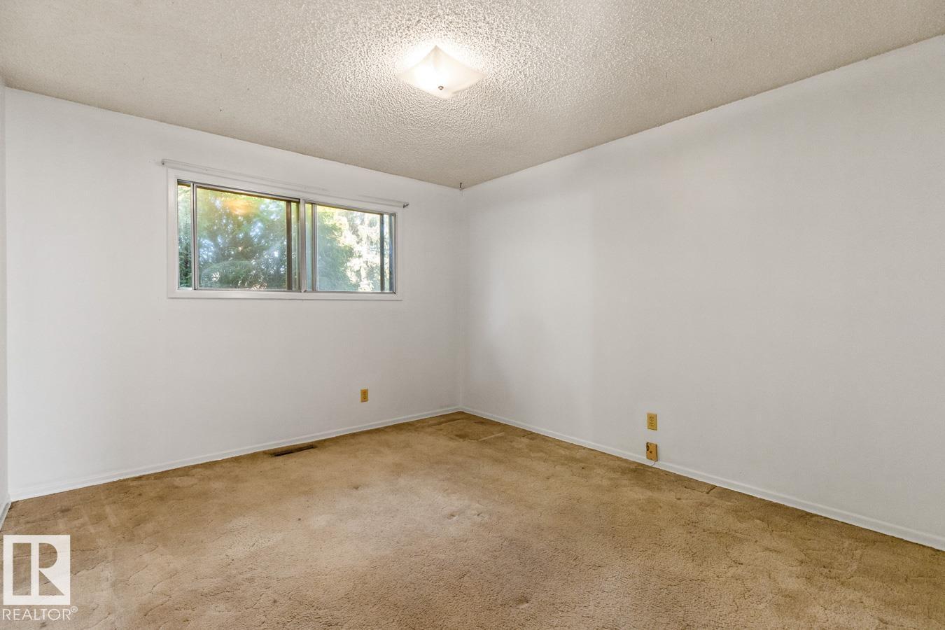 8507 52 ST NW — photo 15