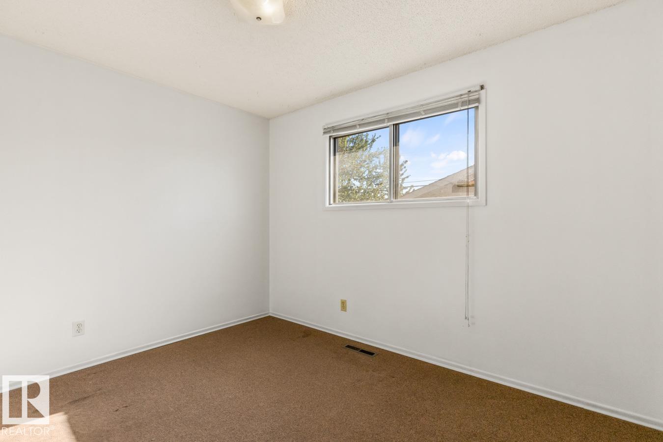 8507 52 ST NW — photo 17
