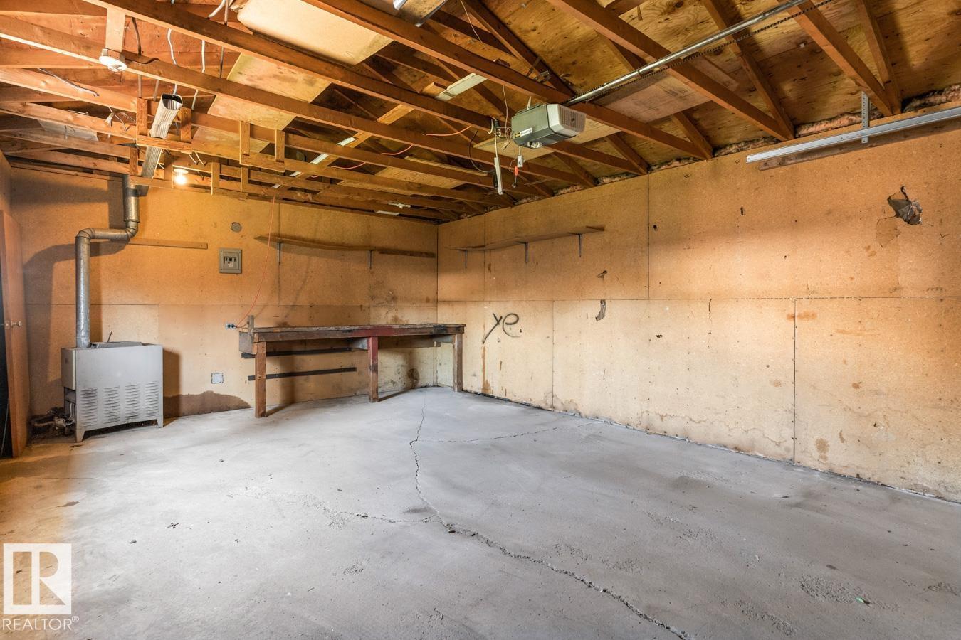 8507 52 ST NW — photo 36