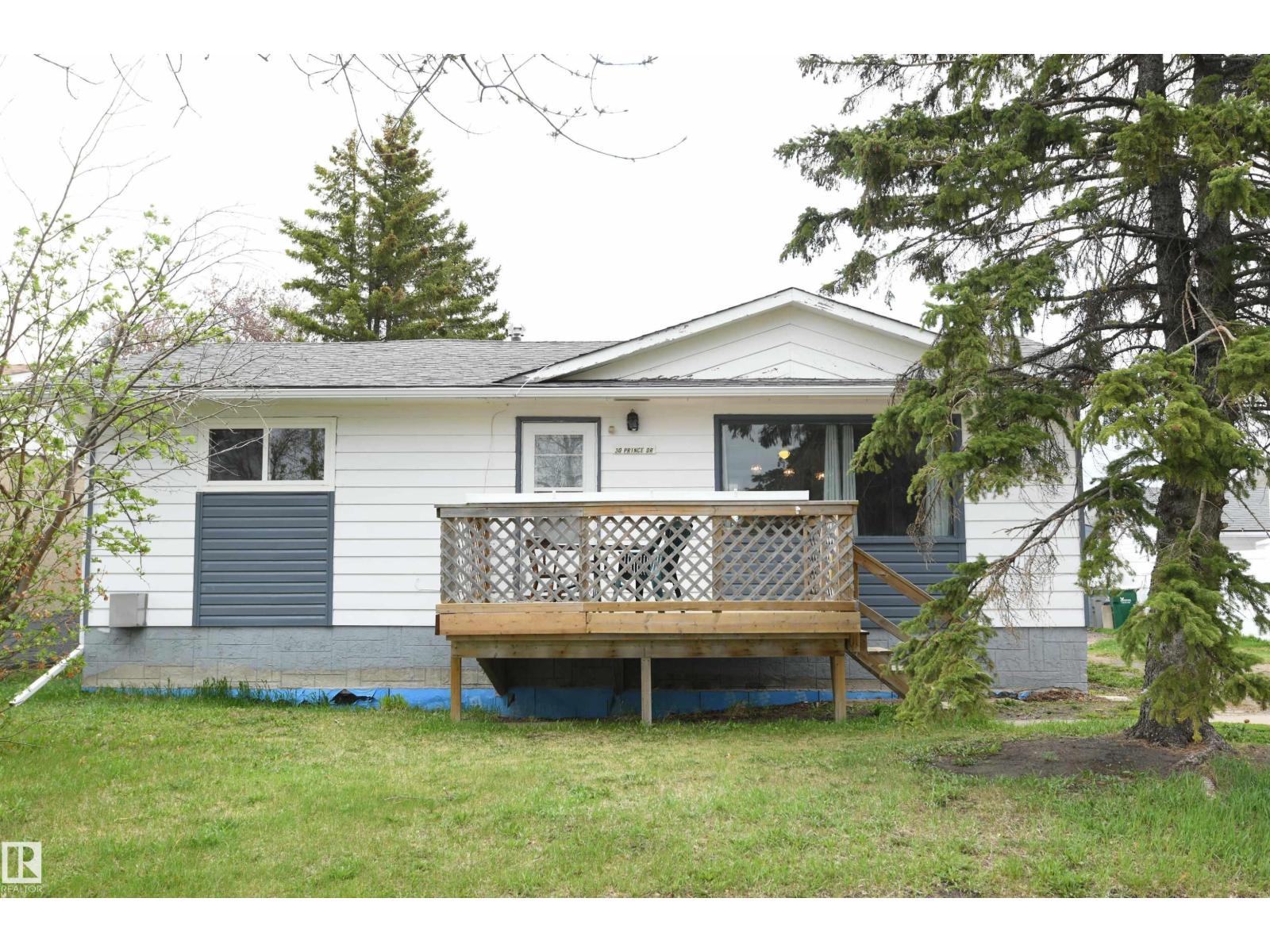30 PRINCE DR - 1