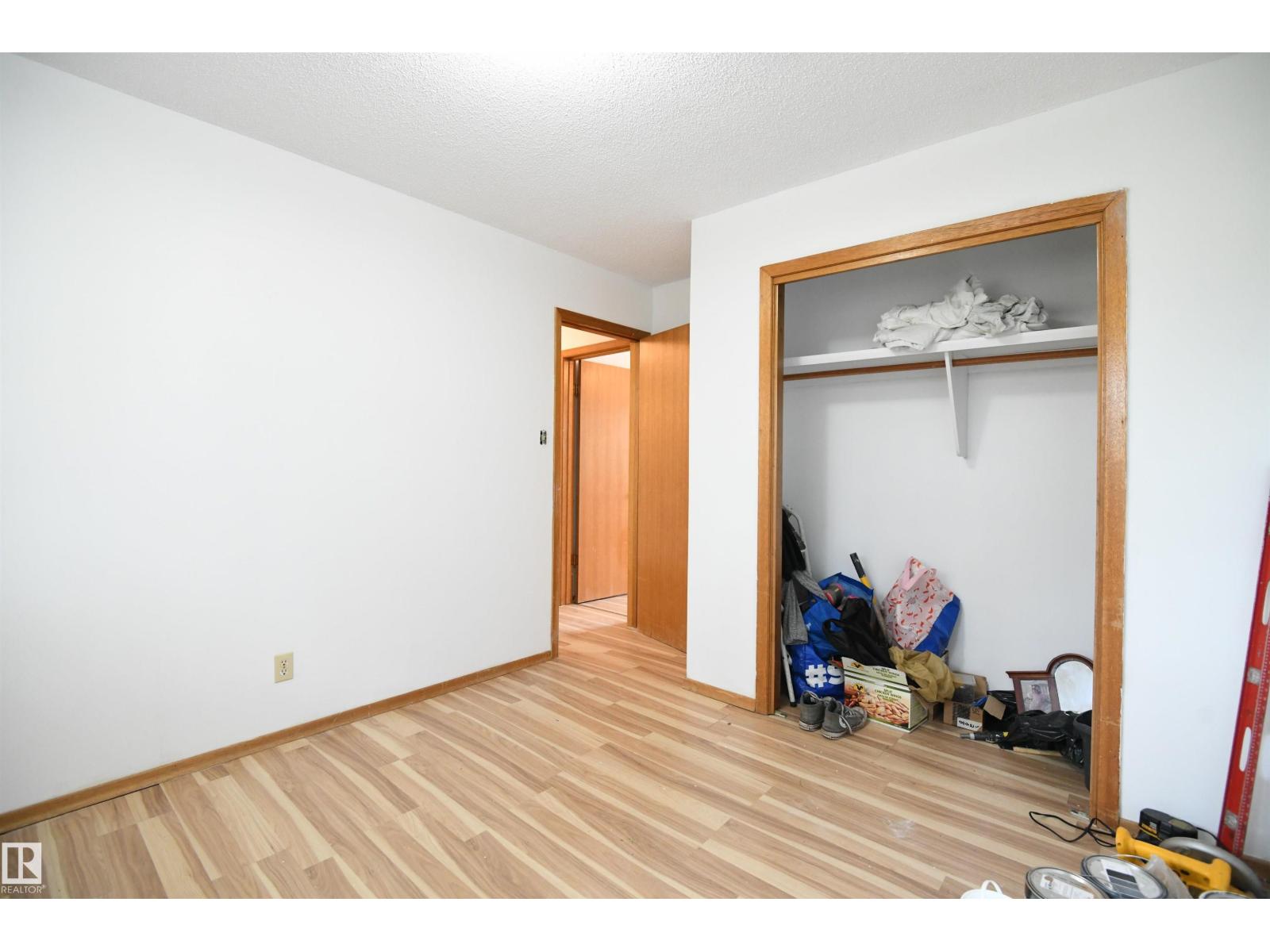 30 PRINCE DR - 24