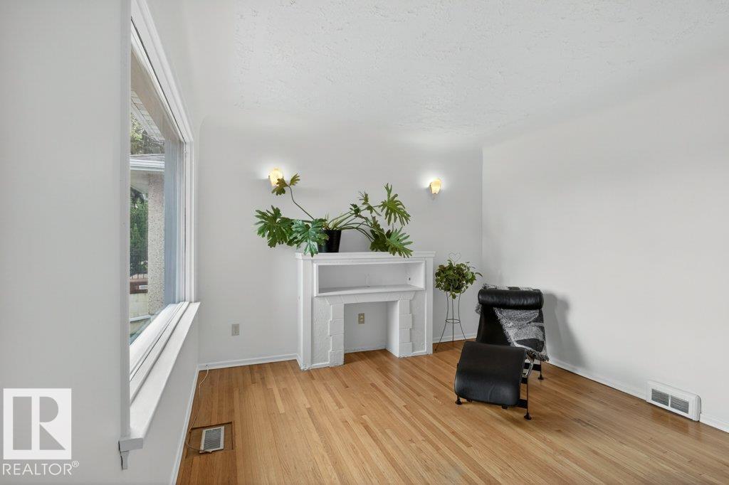10640 79 ST NW NW - 5